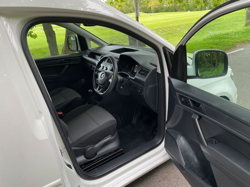 VOLKSWAGEN CADDY