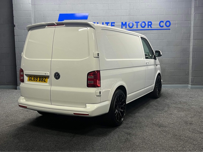 VOLKSWAGEN TRANSPORTER
