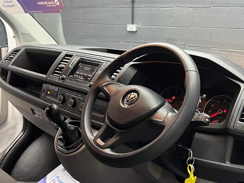 VOLKSWAGEN TRANSPORTER