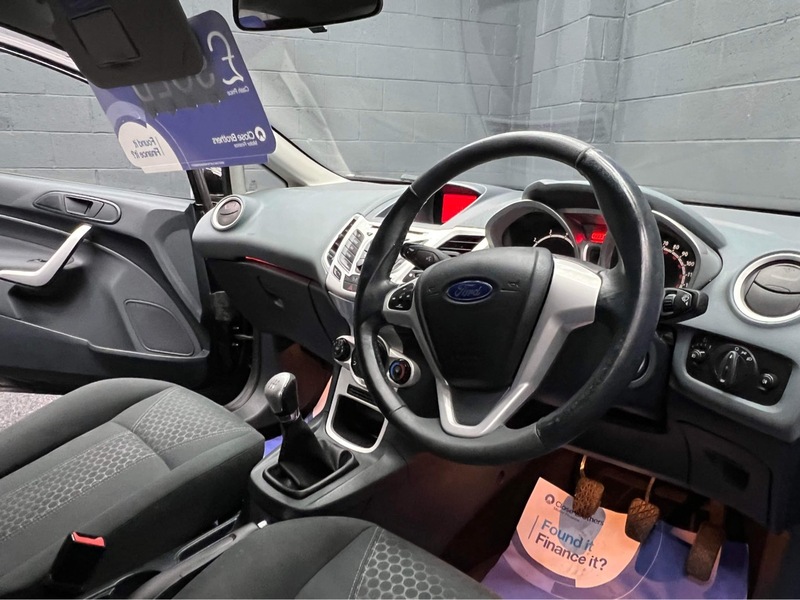 FORD FIESTA