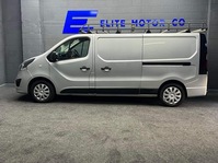 VAUXHALL VIVARO