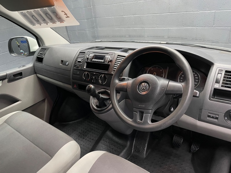 VOLKSWAGEN TRANSPORTER